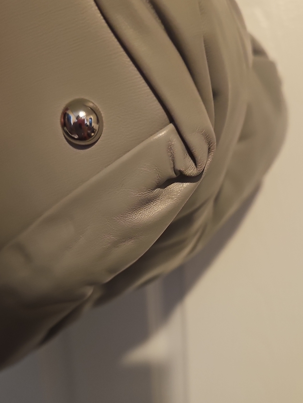 Maison Margiela Padded Quilted Tote in Light Gray - Picture 8 of 13